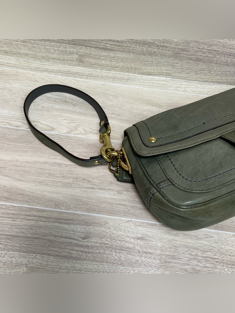 Coach Vintage Y2K Legacy Mini Shoulder Bag Wristlet Olive Green Leather - Picture 4 of 15